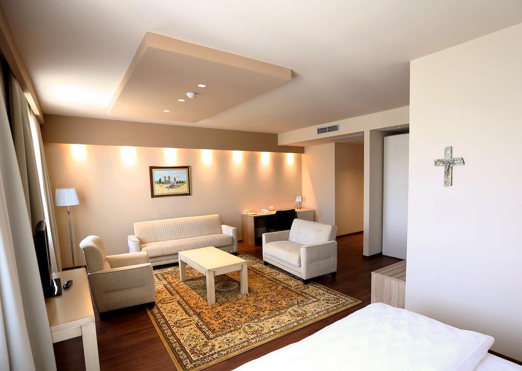 Hotel Quercus Međugorje Rom bilde